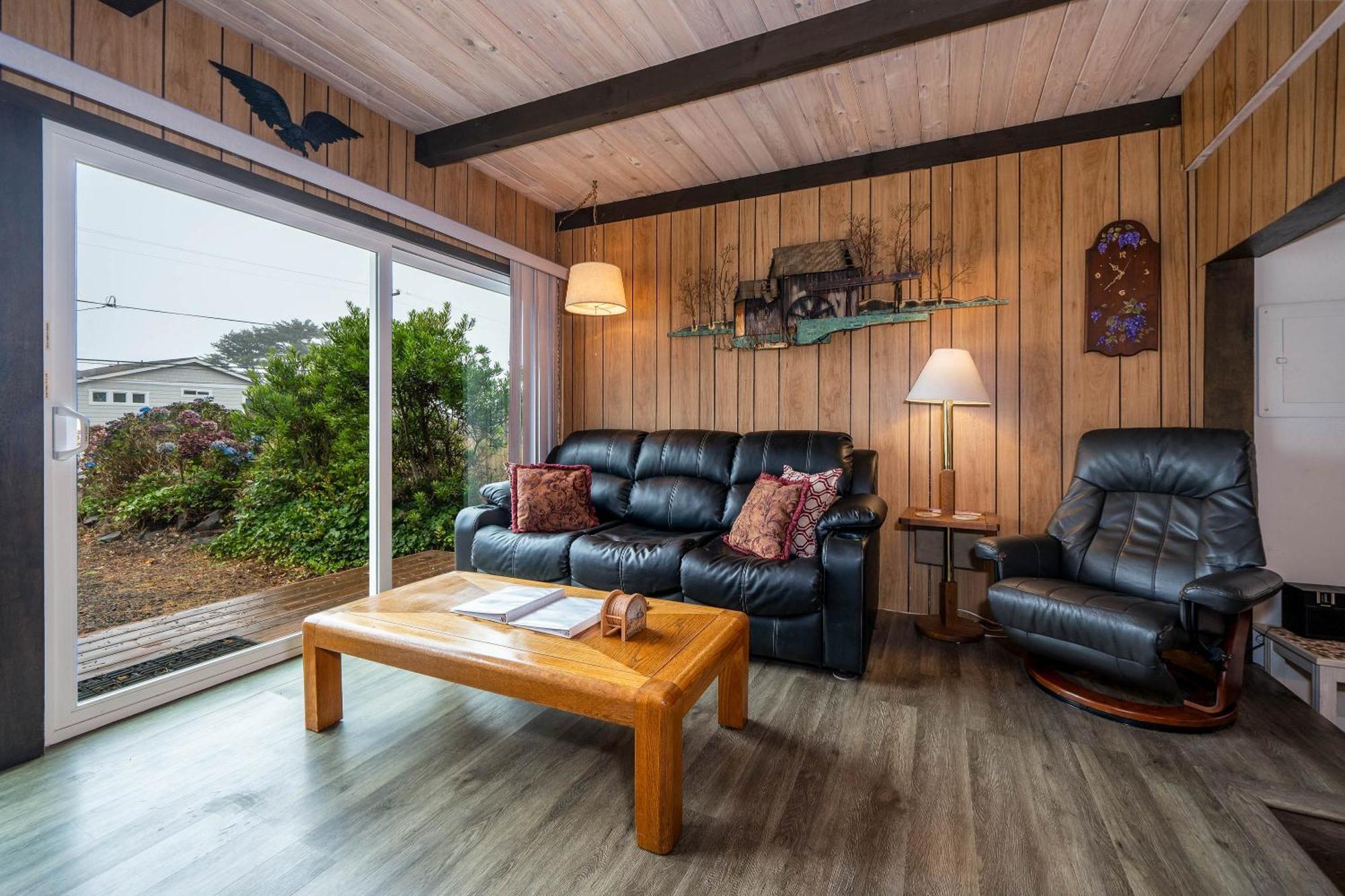 Woodley Beach House Lincoln Beach ภายนอก รูปภาพ
